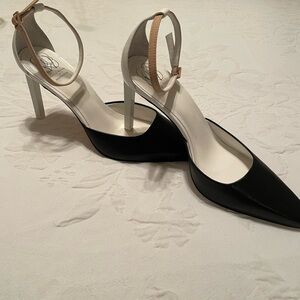 Antonio, Melanie shoes